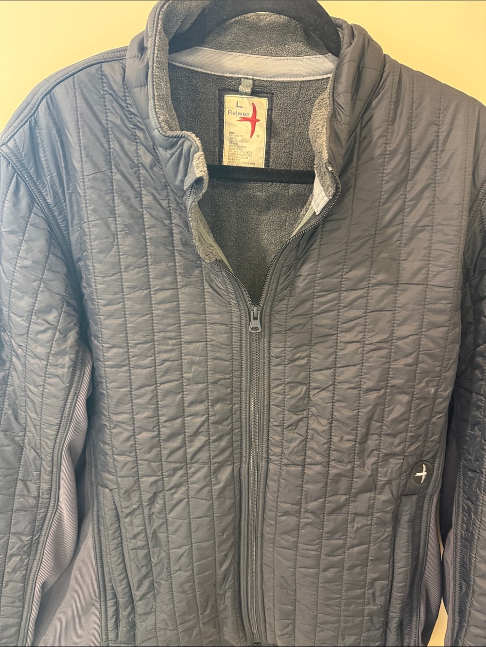 Relwen Lightweight Quilted Black Puffer Jacket - Men's Zip-Up, size L